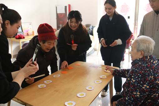 说明: C:\Users\Administrator\Desktop\敬老院\敬老院\IMG_2758.JPG